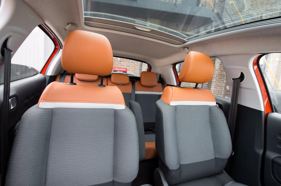 Интерьер Citroen C3 2018 года  (AU) (фото 14 из 40)